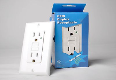 GFI GFCI OUTLET 15 AMP 120 V WHITE COLOR