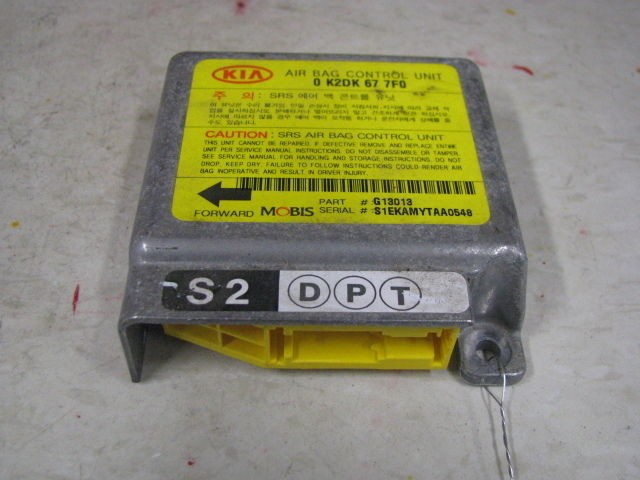 BODY CONTROL MODULE Kia Spectra 2002 02 2003 03 0 K2DK 67 7F0 G13013 