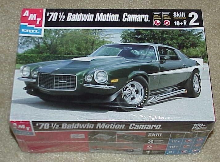   70 1/2 BALDWIN MOTION CAMARO 124 Car Model Kit (FACTORY SEALED) 2001