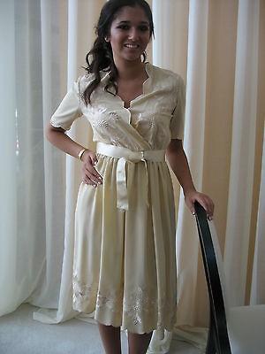 VTG AUTH. MARKED CHANEL CREAM COLORED DRESS W/SATIN BOW~SZ MED 