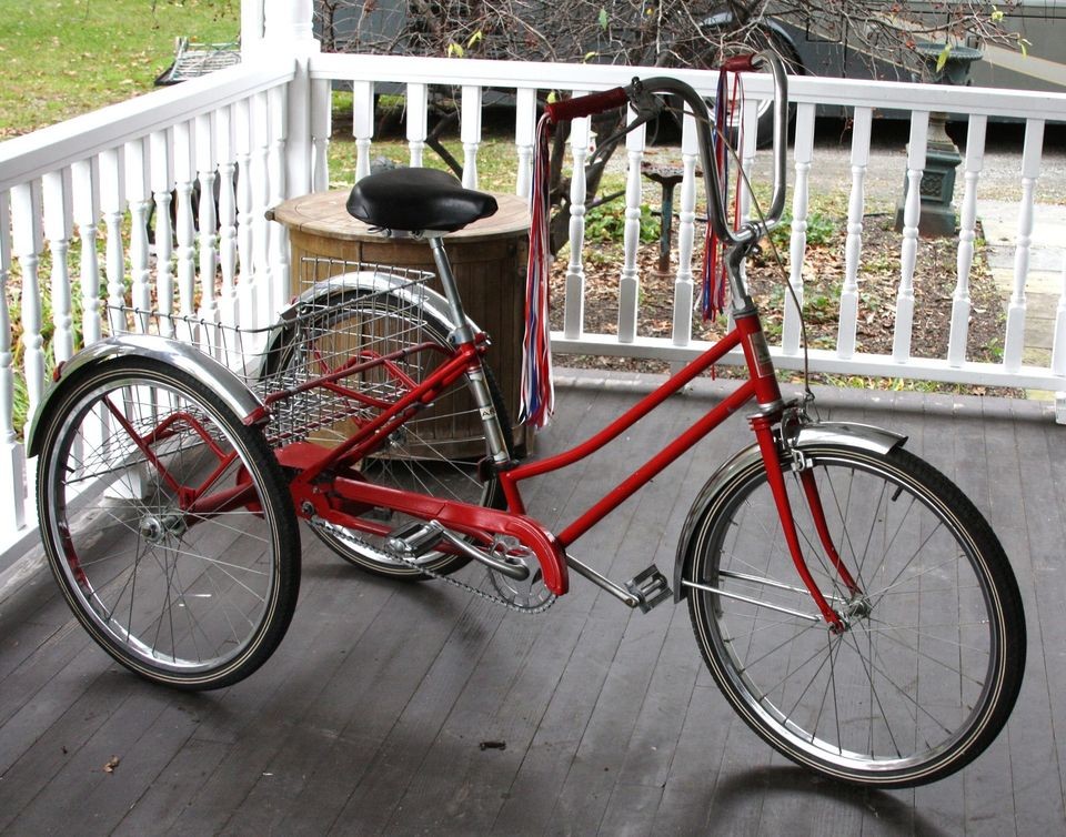   Circa 1960s RED 3 WHEEL BICYCLE   CLEAN, CHROME FENDERS, BASKET