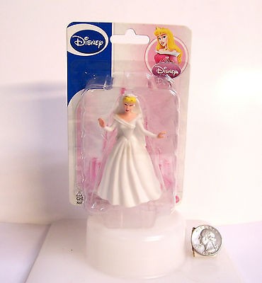   CINDERELLA Figure Figurine In Wedding Dress Cupcake Cake Topper
