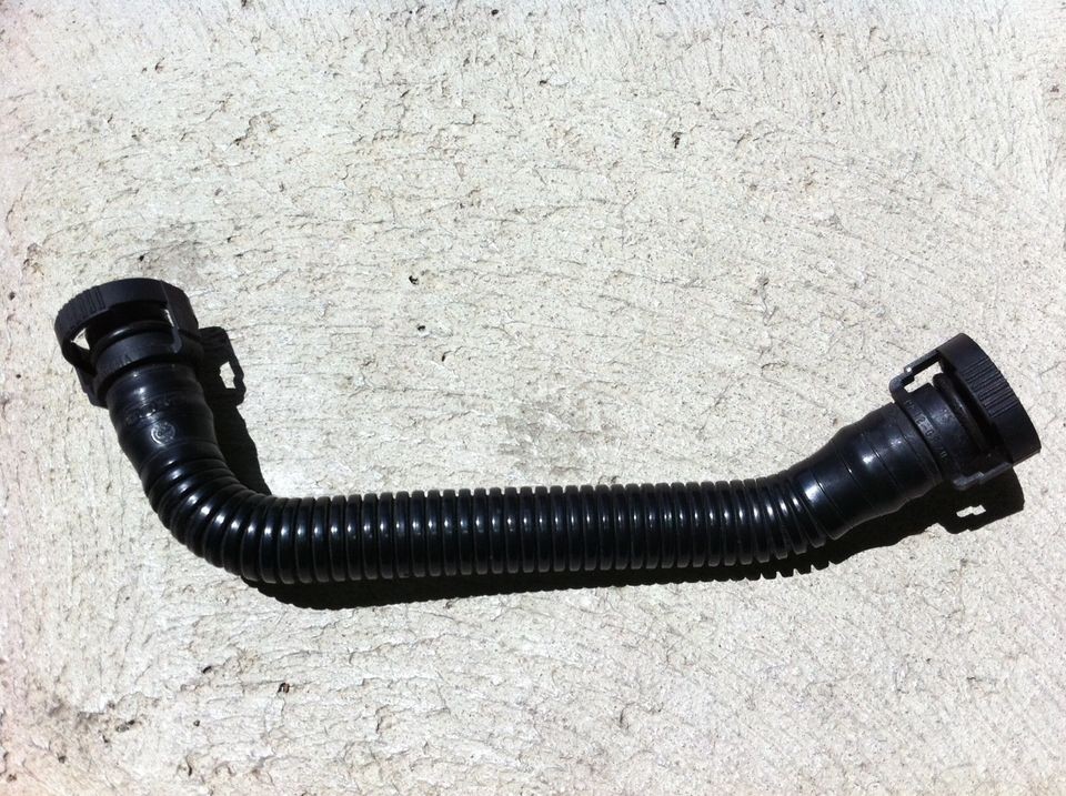 Audi A6 & 100 Passenger Side Breather Hose 92 93 94 95 96 97 