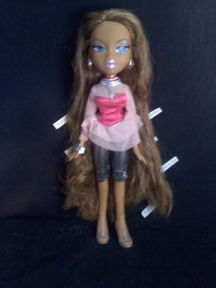 Bratz Girlz Girls Passion 4 Fashion Destiny Beyonce Doll RARE 