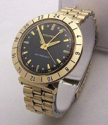 14K Solid Gold Bezel GF Bulova Accutron 214 Astronaut Beautiful Black 