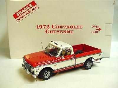   MINT 1972 CHEVROLET Cheyenne Pickup Collectible Diecast Model