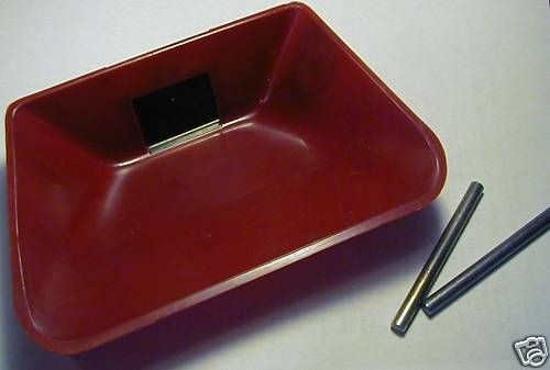 Coal Ramp Bin w/Door & Posts, Maroon, for Lionel #456