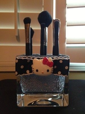 hello kitty makeup brushes in Makeup Tools & Accessories