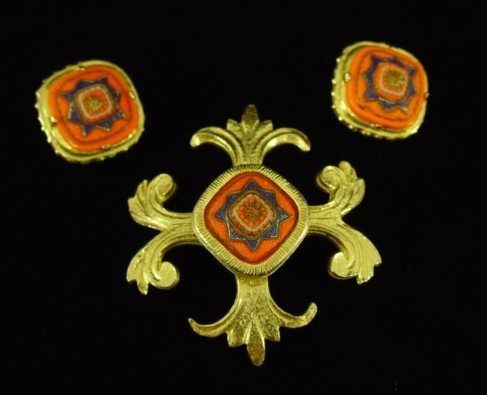   Authentics Vintage Maltese Cross Molded Celluloid Brooch Earrings Set