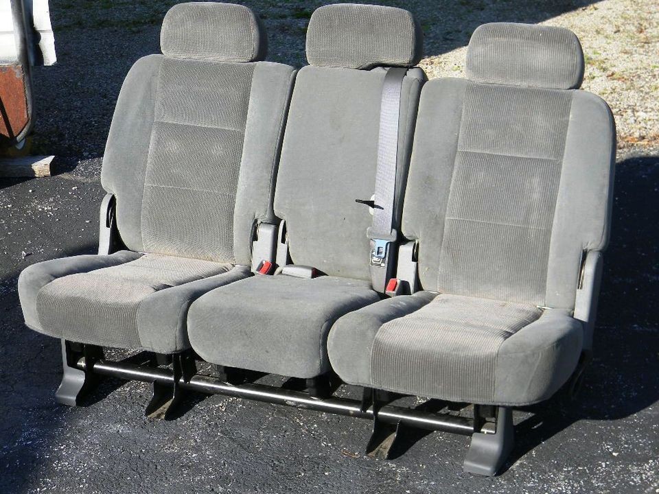 2004 07 DODGE DURANGO GRAY CLOTH CENTER SEAT  COMPLETE​ W/TRACKS