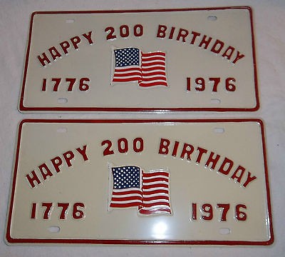   Of 2 Vintage 1976 Happy 200 Birthday America US Novelty License Plates