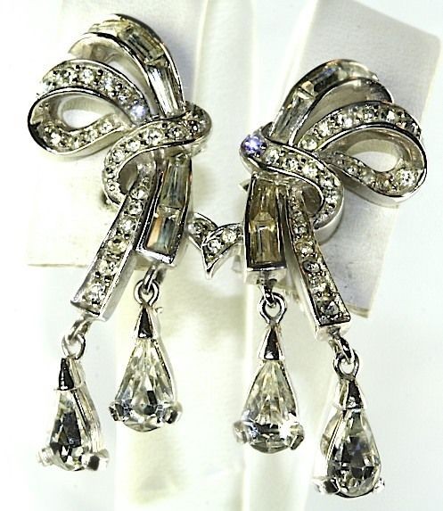 VTG MARCEL BOUCHER RHINESTONE DANGLING CLIP EARRINGS