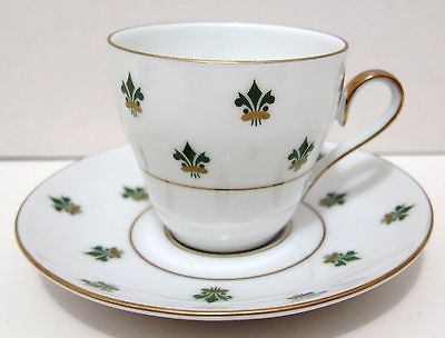 VINTAGE ESCHENBACH CUP & SAUCER   FLEUR DE LIS PATTERN (NANETTE 