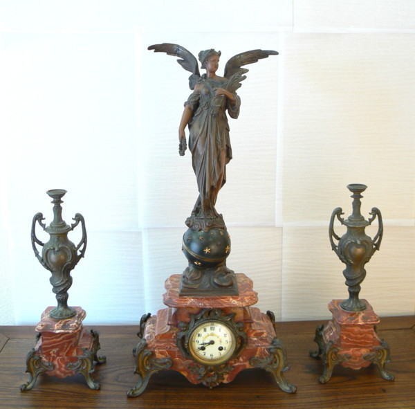 ANTIQUE FRENCH MARBLE, CLOCK W/ CANDLESTICKS 3 PC SET Ƹ̵̡Ӝ̵̨̄Ʒ