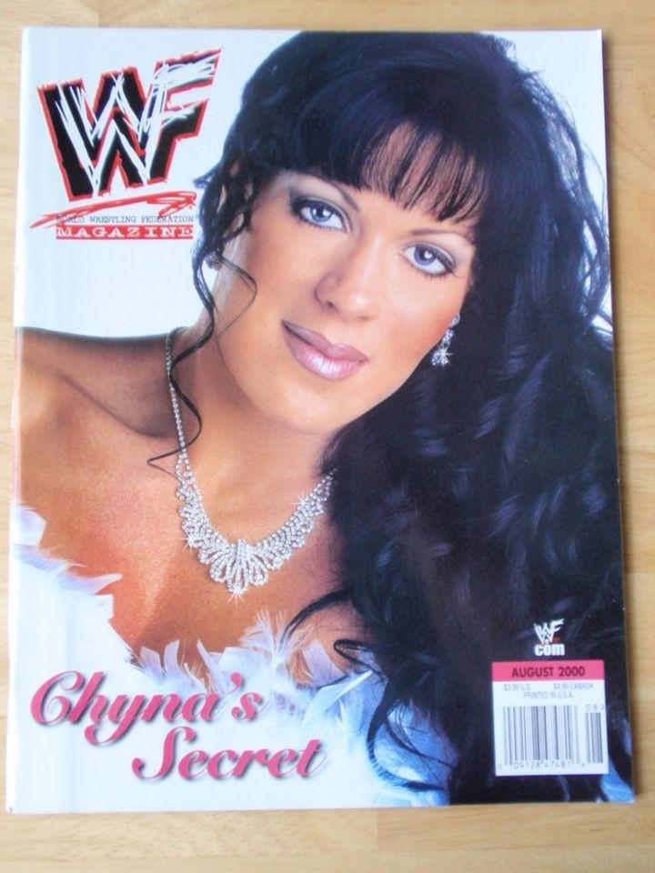 WWF female wrestling magazine/Diva CHYNA 8 00