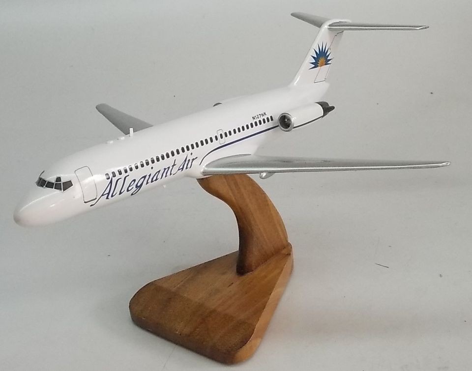 DC 9 Douglas Allegiant Air DC9 Airplane Wood Model Small New