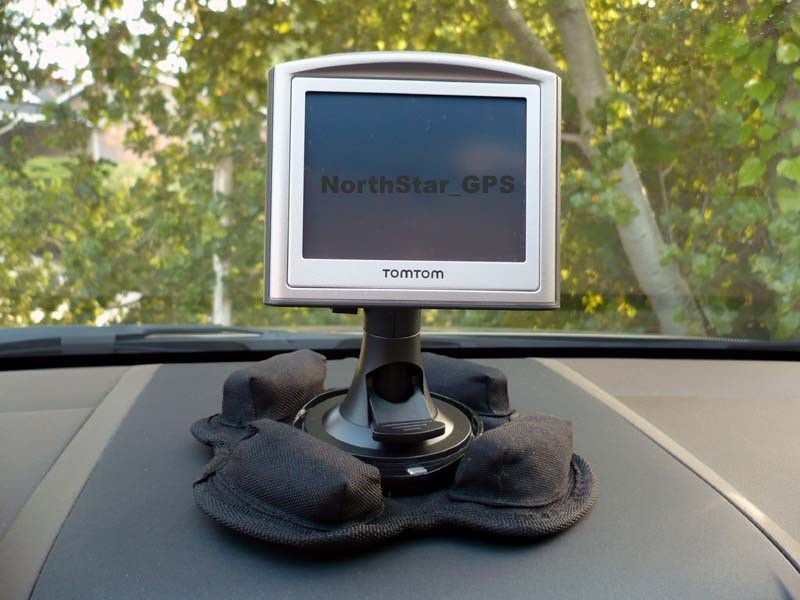 CAR DASH+WINDSHIEL​D MOUNT TOMTOM ONE 310 CANADA N14644