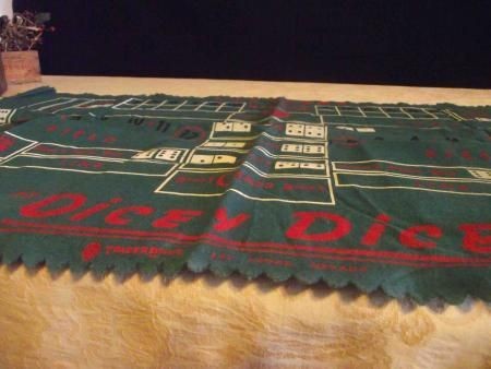 VINTAGE LAS VEGAS CRAPS FELT TABLE COVER (2) TRADER BILLS LAS VEGAS 