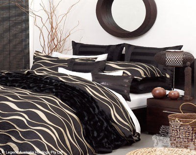 Logan and Mason ZAMBEZI BLACK Gold Queen Size Bed Doona Quilt cover 