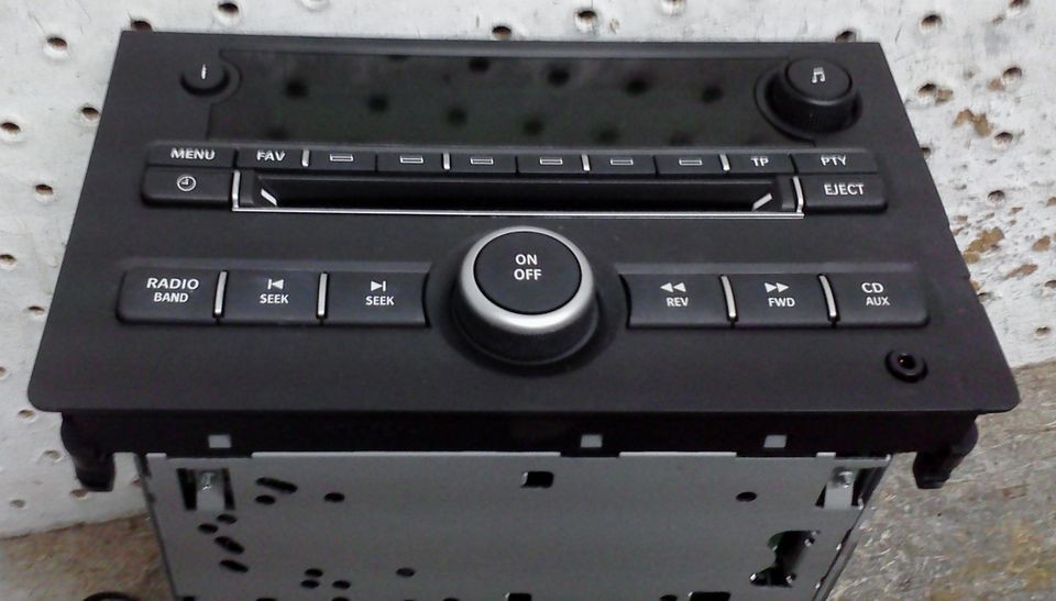 07 11 SAAB 93 AM/FM RADIO CD AUX STEREO AUDIO PLAYER P/N 12774897