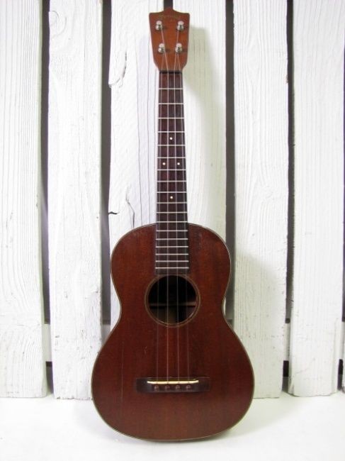 Musical Instruments & Gear  String  Vintage (Pre 1980)  Ukulele 