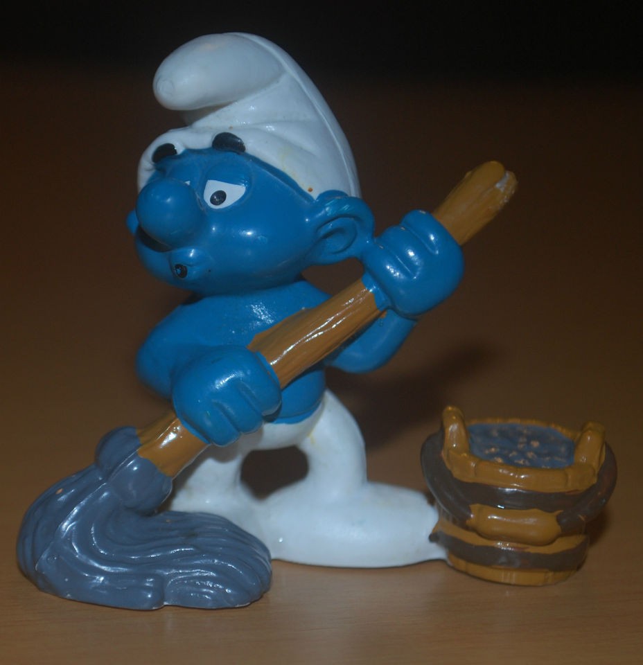 SMURFS RARE MOP AND BUCKET/PAIL SMURF NR MINT PEYO 1980S 2.0193