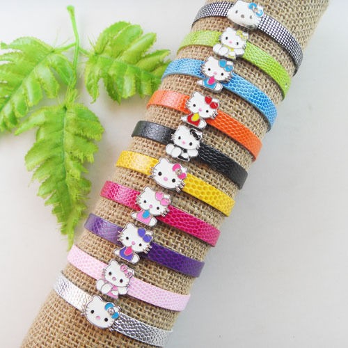 10pcs DIY Hello KIitty Charms Beads Belt Bracelet Girls Birthday Party 