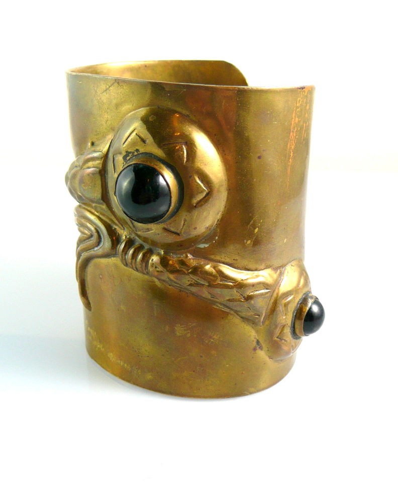   1940s Hubert Harmon Mexico CYCLOPS FISH Brass and Onyx Cuff BRACELET