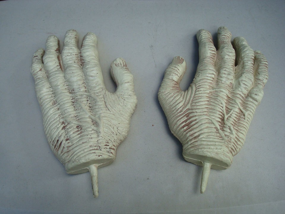 Pair Scary Cemetery Dead Skeleton Spooky Hands Halloween Party Prop 