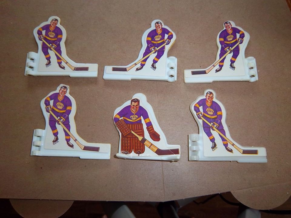 coleco hockey players Los Angeles Kings team 1971 table top hockey