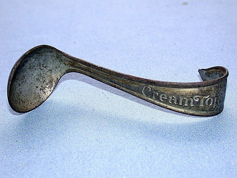 Beautiful Vintage 1924 CreamTop Skimming Spoon