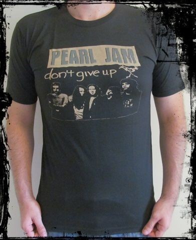 PEARL JAM   Vintage Rock T Shirt   Jeremy