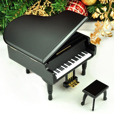 ITSUMO NANDODEMO Piano Music Box from Sankyo Musical Movement (black 