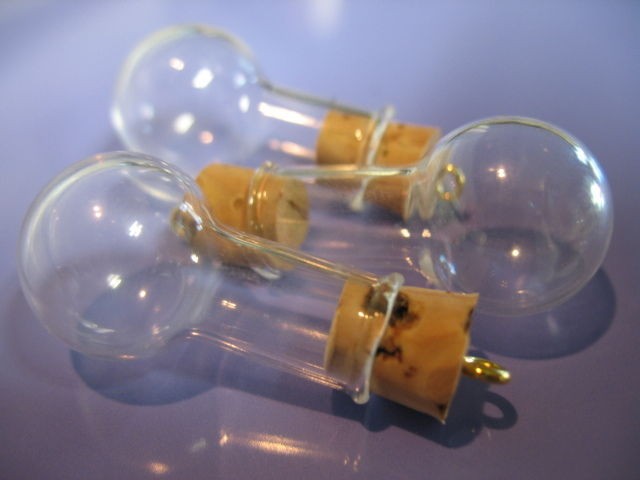 Round flask vial. Glass bottle pendants with cork and hook. 1pc, 3pc 