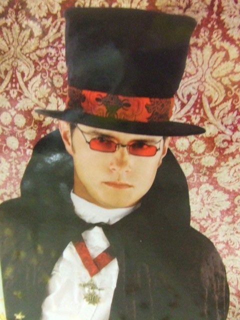 Vampire Kit ~ Hat ~ Glasses ~ Amulet ~ Halloween ~ Blade ~ Twilight