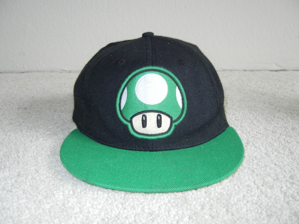 Rare SUPER MARIO 1 UP MUSHROOM Fitted hat cap   Nintendo Black Green 