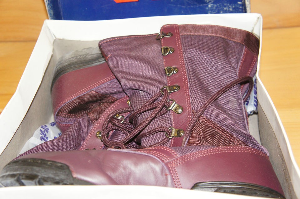 1990s Mens Hi Tec Magnum Tankers Size 9 Burgundy Deadstock