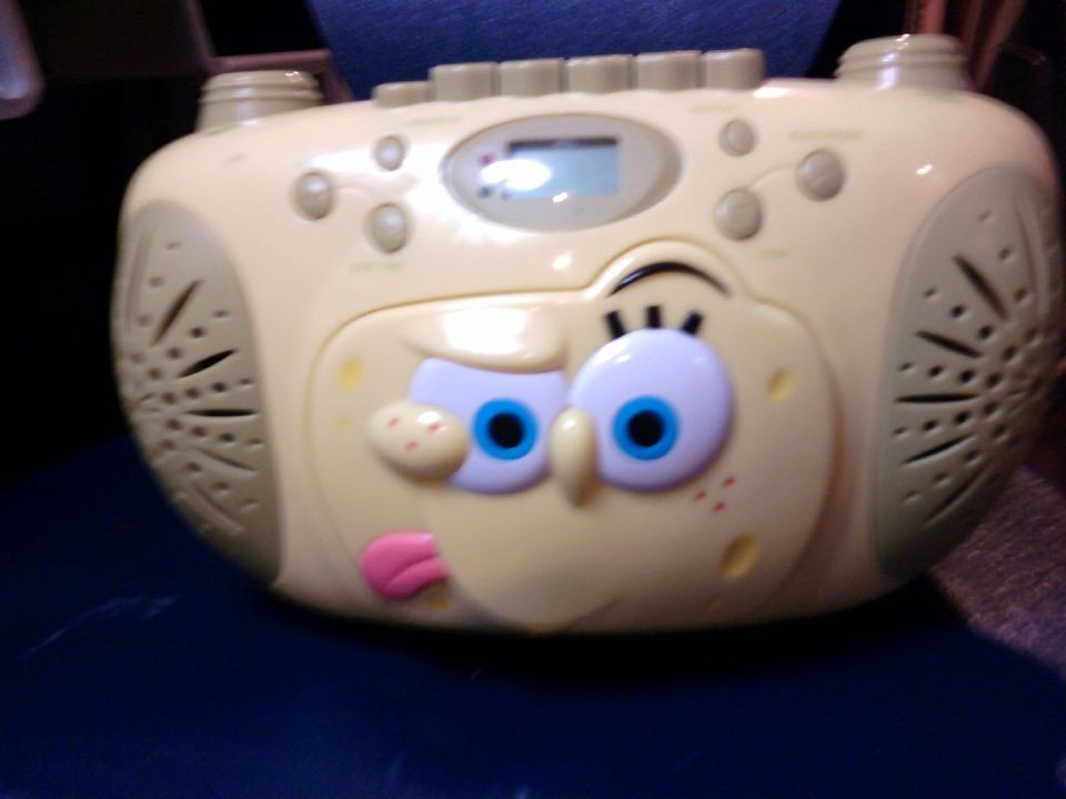 SpongeBob SquarePants Portable AM FM CD Cassette Player Boombox MINT 