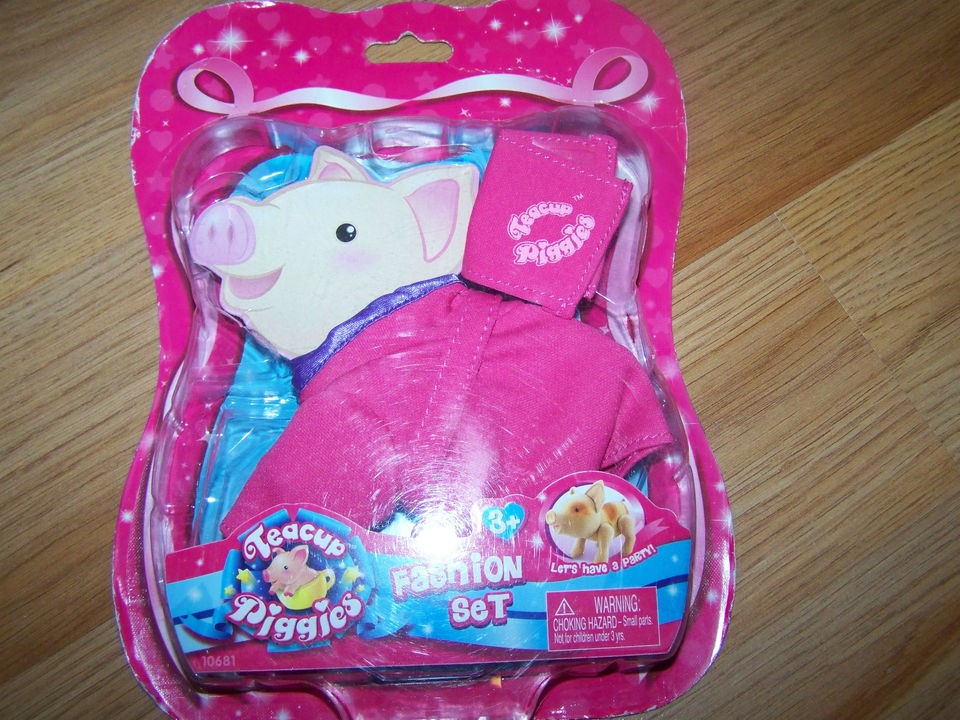   Piggies Pig Fashion Set Clothes Pink Cozy Bath Robe & Towel Outfit New