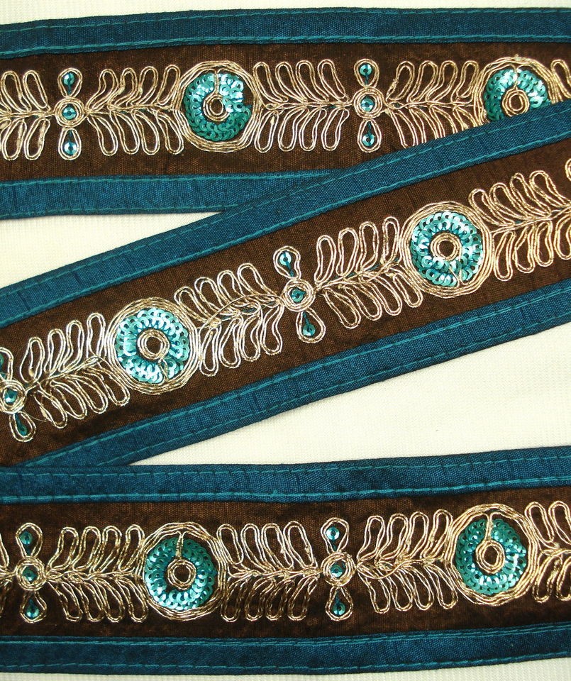 Wide Vintage Indian Metallic Thread Embroidered Sequined Trim Lace 