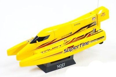   Mini F1 Racing Boat RC 1/38 Micro Cyclone Catamaran Radio Control Ele