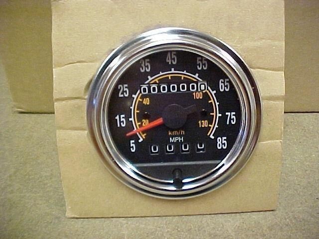 PETERBILT CHROME BEZEL SPEEDOMETER W/TRIP FREIGHTLINER WESTERN STAR 