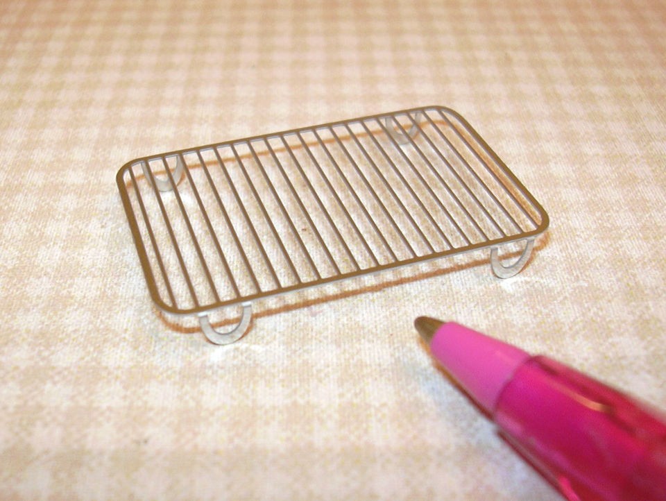 Miniature Stainless Rectangular Cake Cooling Rack DOLLHOUSE 