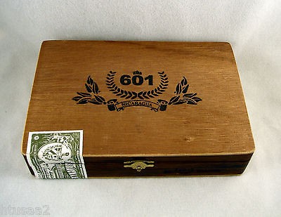 601 Nicaragua Tabacalera Cubana, S.A. Tacuba  Empty Wooden Cigar Box