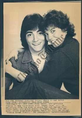 CT PHOTO alg 106 TV Program JOANIE LOVES CHACHI