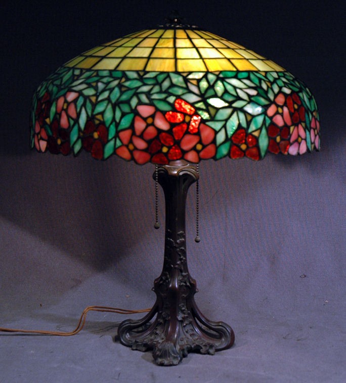 HANDEL w/ LEADED STAINED GLASS 16 HANDEL LAMP SHADE PRETTY LAMP