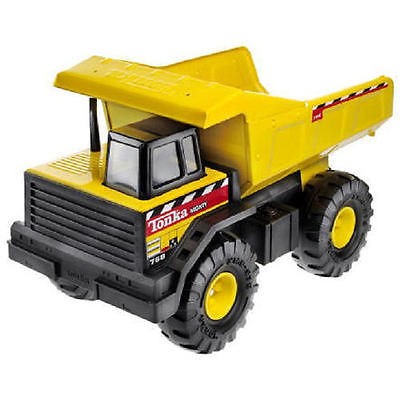 Tonka Classic Dump Truck