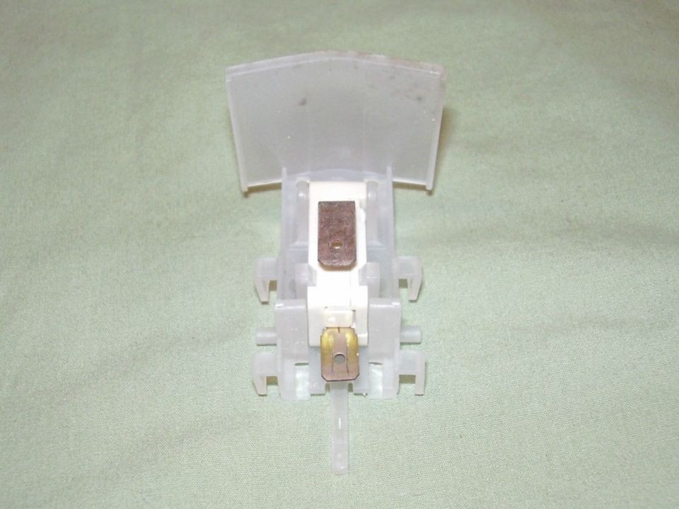 Whirlpool Washer Micro Switch W10085220 8181930 Used Appliance Parts