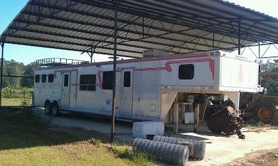 Used Horse Trailer in  Motors