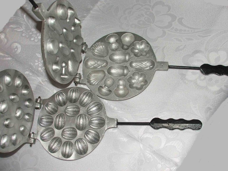 TWO Metal Mold for Ukrainian Russian Oreshki/ Nuts 16 + Pastry